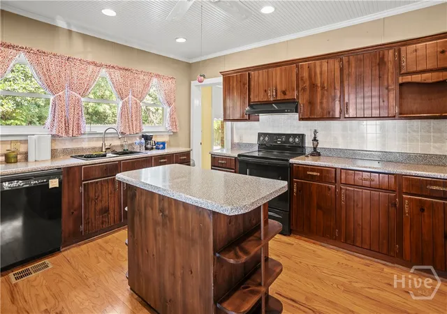 Photo 3 of Single family home for sale at 325-323 N Main St, Hinesville, GA 31313 | MLS# SA359600 | Listing updated on 2026-08-25