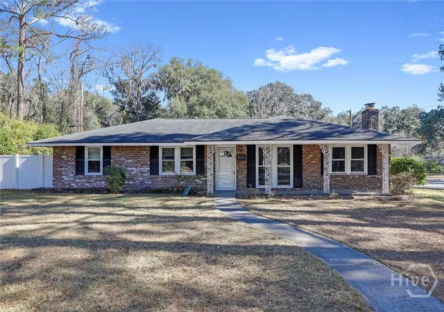 Photo 1 of Single family home for sale at 807 Dyches Dr, Savannah, GA 31406 | MLS# SA358622 | Listing updated on 2026-08-18