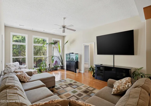 Photo 4 of Single family home for sale at 3026 Weatherby Ct, Wilmington, NC 28405 | MLS# 100559027 | Listing updated on 2026-08-28