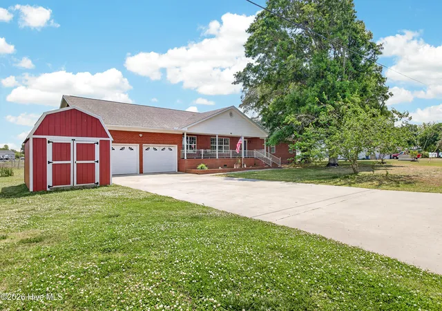 Photo 2 of Single family home for sale at 171 Frost Rd, Newport, NC 28570 | MLS# 100571202 | Listing updated on 2026-08-18