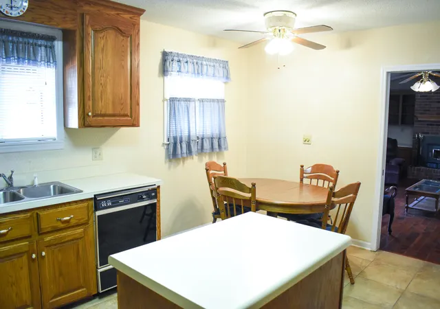 5th image of 4 Healthy Pine Rd, Camden, SC 29020 | MLS# 98252696