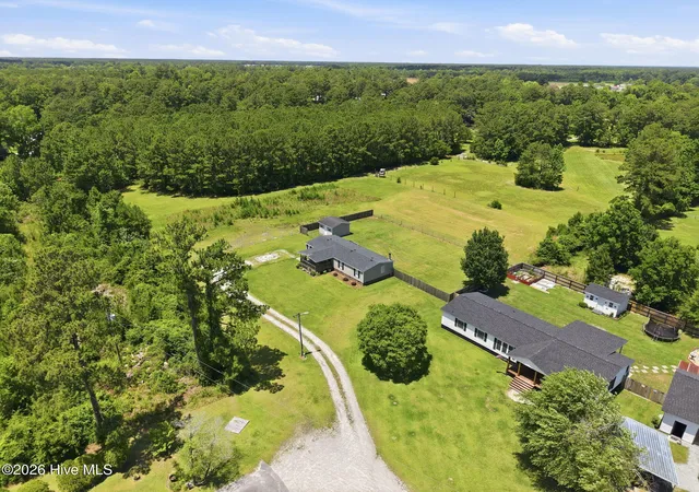 Homes for sale in Hubert, NC | 204 Kings Pkwy, Hubert, NC 28539 | MLS# 100579264