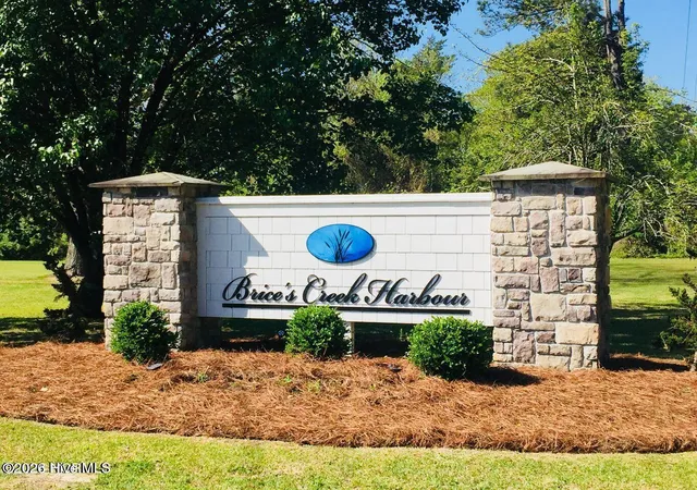 Photo 3 of Land for sale at 210 Shoreview Dr, New Bern, NC 28562 | MLS# 100593945 | Listing updated on 2026-08-05