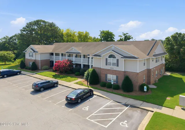 2nd image of 2412 King Richard Ct #H, Greenville, NC 27858 | MLS# 100586431