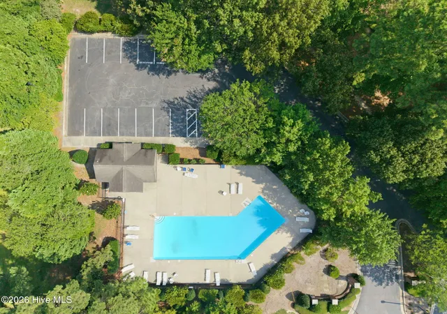4th image of 2412 King Richard Ct #H, Greenville, NC 27858 | MLS# 100586431