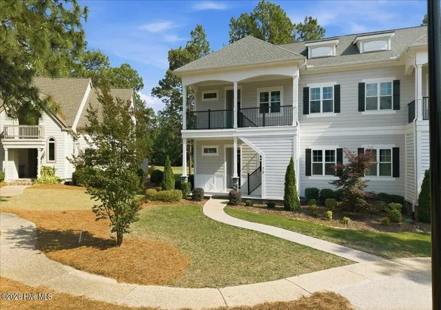 Photo 3 of Townhouse for sale at 70 Cochrane Castle Cir, Pinehurst, NC 28374 | MLS# 100576269 | Listing updated on 2026-08-18