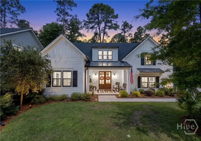 1st image of 305 Lafayette Dr, Richmond Hill, GA 31324 | MLS# SA355348