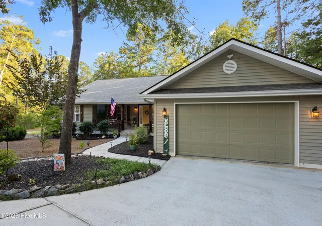 Photo 4 of Single family home for sale at 305 Misty Cvs, Mc Cormick, SC 29835 | MLS# 100594699 | Listing updated on 2026-08-18