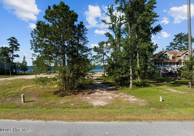 Homes for sale in Belhaven, NC | 14 E Dowry Crk E, Belhaven, NC 27810 | MLS# 100586596
