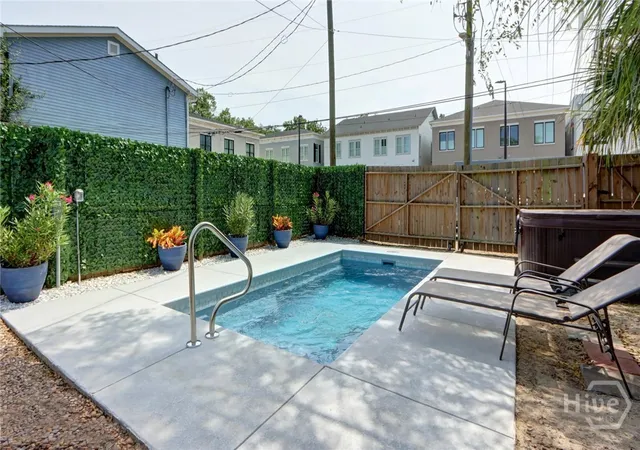 Homes for sale in Savannah, GA | 315 W Hall St, Savannah, GA 31401 | MLS# SA348746