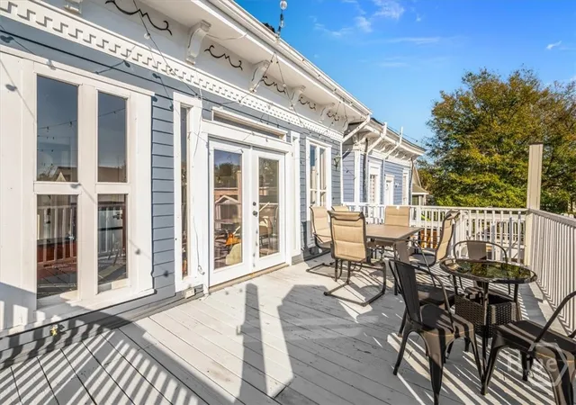 Listing Photo 2 - Condo for sale in building located at 315 W Hall St, Savannah, GA 31401 - Unit #