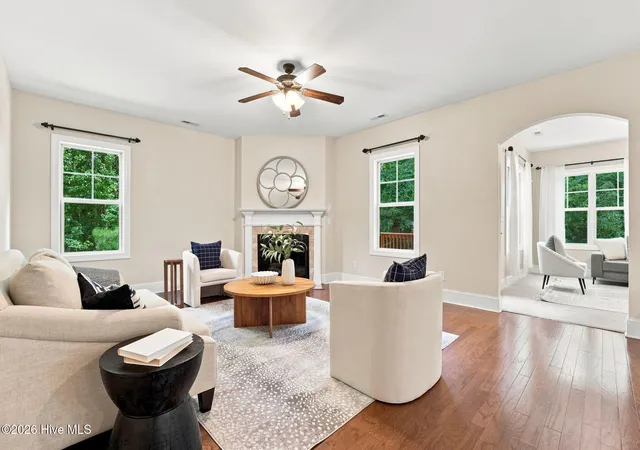 Photo 4 of Single family home for sale at 195 Glenmoor Dr, Southern Pines, NC 28387 | MLS# 100593182 | Listing updated on 2026-08-18