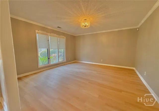 Photo 3 of Single family home for sale at 10 Cove Dr, Savannah, GA 31419 | MLS# SA360308 | Listing updated on 2026-10-10
