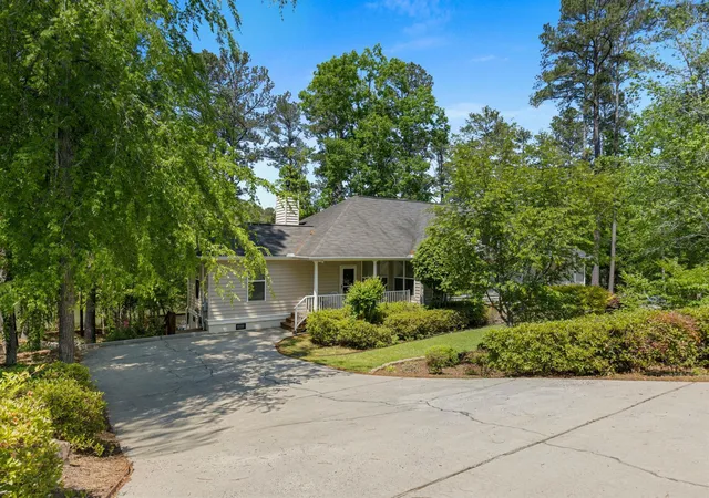 Photo 2 of Townhouse for sale at 9 Caravel Cir, Mc Cormick, SC 29835 | MLS# 100589325 | Listing updated on 2026-09-04