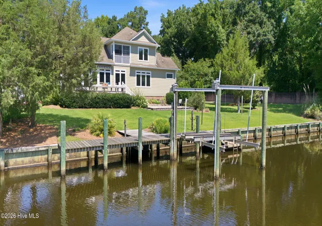 2nd image of 2203 Hidden Harbor Dr, New Bern, NC 28562 | MLS# 100588517