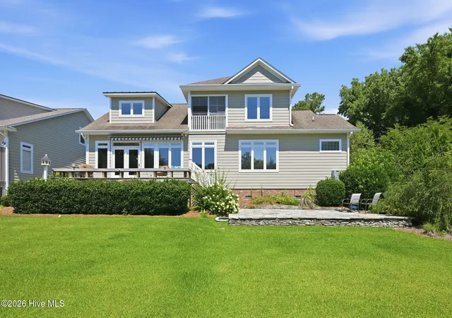 Photo 4 of Single family home for sale at 2203 Hidden Harbor Dr, New Bern, NC 28562 | MLS# 100588517 | Listing updated on 2026-09-17