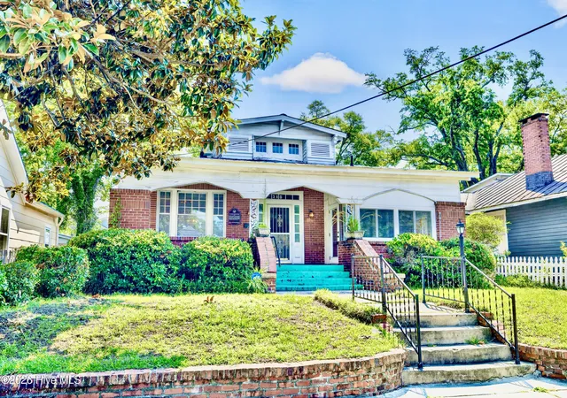 Photo 2 of Single family home for sale at 315 S 7th Street, Wilmington, NC 28401 | MLS# 100596347 | Listing updated on 2026-08-18