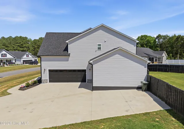 Photo 3 of Single family home for sale at 69 Red Rocks Cir, Benson, NC 27504 | MLS# 100593976 | Listing updated on 2026-09-22