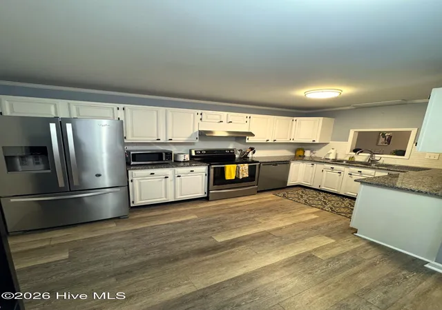 Photo 2 of Townhouse for sale at 2 Palmetto Pl, Greenville, NC 27858 | MLS# 100591308 | Listing updated on 2026-09-10