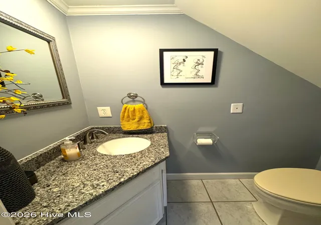 Photo 4 of Townhouse for sale at 2 Palmetto Pl, Greenville, NC 27858 | MLS# 100591308 | Listing updated on 2026-09-10