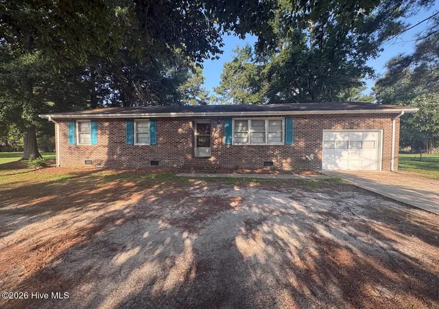 Photo 1 of Single family home for sale at 417 Hickory Dr, Elizabeth City, NC 27909 | MLS# 100595761 | Listing updated on 2026-09-18