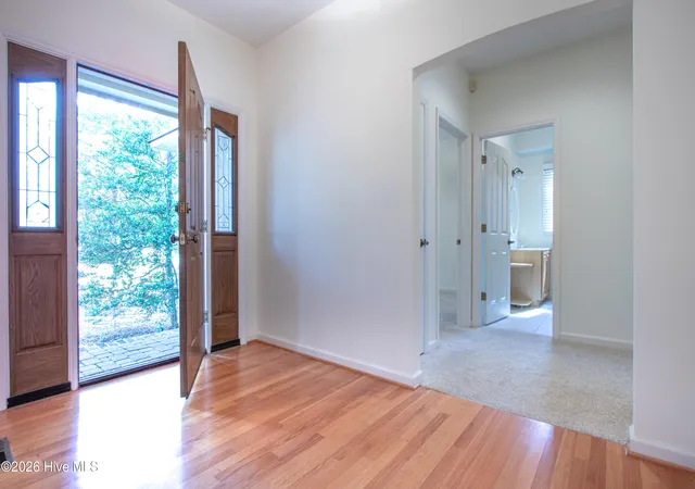 Photo 4 of Single family home for sale at 2 Interlachon Dr, Pinehurst, NC 28374 | MLS# 100570449 | Listing updated on 2026-08-26