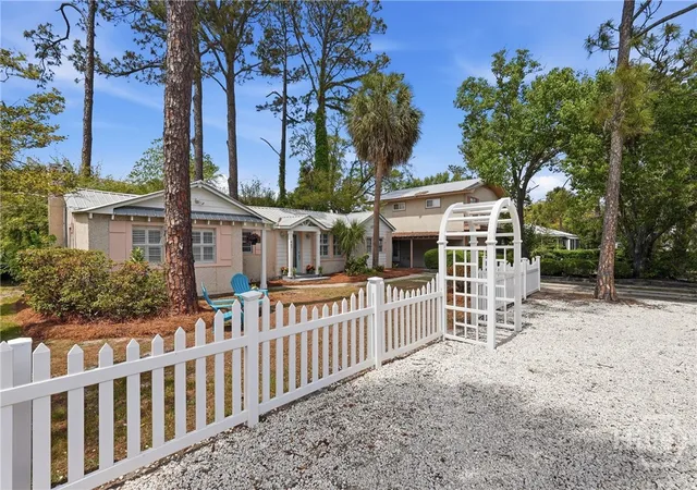 Homes for sale in Tybee Island, GA | 607 Jones Ave, Tybee Island, GA 31328 | MLS# SA353444