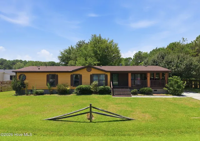 Homes for sale in Sneads Ferry, NC | 100 Maplecrest Wy, Sneads Ferry, NC 28460 | MLS# 100587797