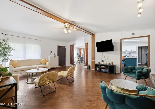 Photo 4 of Manufactured home for sale at 100 Maplecrest Way, Sneads Ferry, NC 28460 | MLS# 100587797 | Listing updated on 2026-08-18