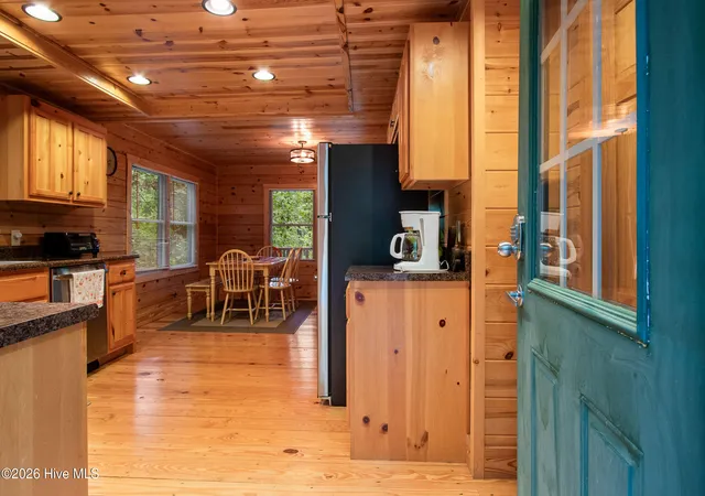 Photo 4 of Single family home for sale at 235 Huntington Cir, Murphy, NC 28906 | MLS# 100589679 | Listing updated on 2026-08-18