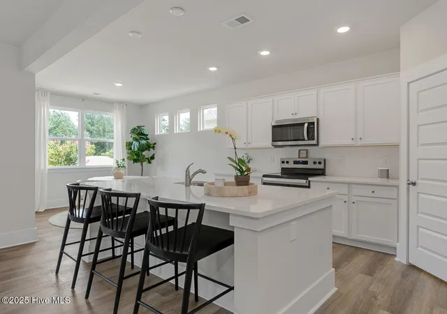 Photo 5 of Single family home for sale at 325 Merchant Point Blvd #63, Jacksonville, NC 28546 | MLS# 100556843 | Listing updated on 2026-08-27