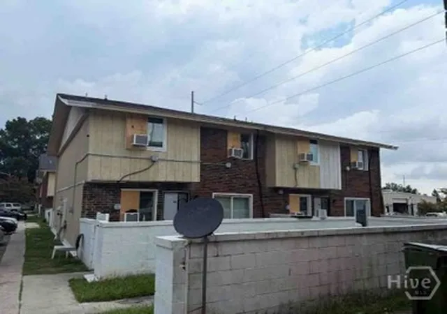 Photo 1 of Multi family home for sale at 8 Lewis Dr, Savannah, GA 31406 | MLS# SA362674 | Listing updated on 2026-08-14