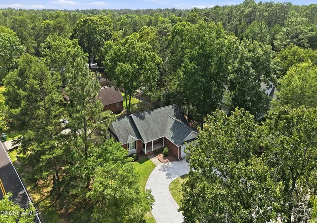 Photo 4 of Single family home for sale at 2 Ash Ct, Pinehurst, NC 28374 | MLS# 100579261 | Listing updated on 2026-09-09