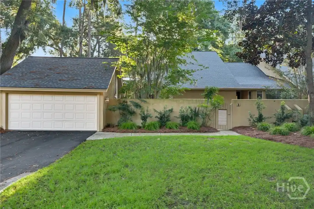Townhouse for sale at 1 Tapestry Ln, Savannah, GA 31411 | MLS# SA365641