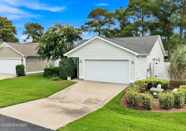 Photo 2 of Single family home for sale at 5219 Minnesota Dr Se, Southport, NC 28461 | MLS# 100598573 | Listing updated on 2026-09-01