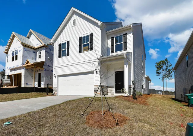 Photo 2 of Single family home for sale at 302 Balbriggan Pl, Aiken, SC 29801 | MLS# 100592452 | Listing updated on 2026-09-03