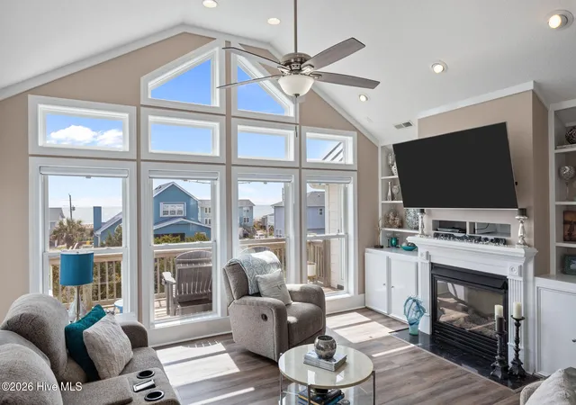 4th image of 2009 Emerald Dr, Emerald Isle, NC 28594 | MLS# 100563180