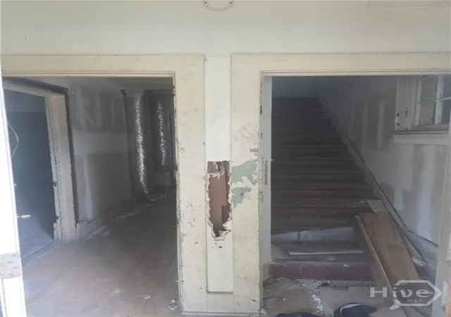 Photo 3 of Single family home for sale at 2120 Harden St, Savannah, GA 31415 | MLS# SA358349 | Listing updated on 2026-07-07