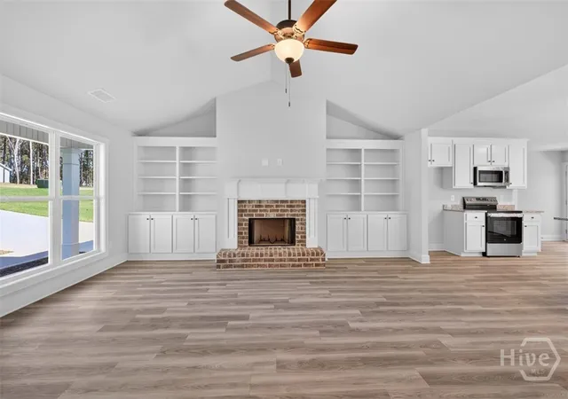 Photo 4 of Single family home for sale at 424 Seashell Ct #18, Statham, GA 30666 | MLS# CL362873 | Listing updated on 2026-08-18