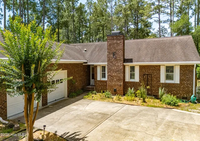 Photo 2 of Single family home for sale at 6200 Ibis Ln, New Bern, NC 28560 | MLS# 100576514 | Listing updated on 2026-10-10