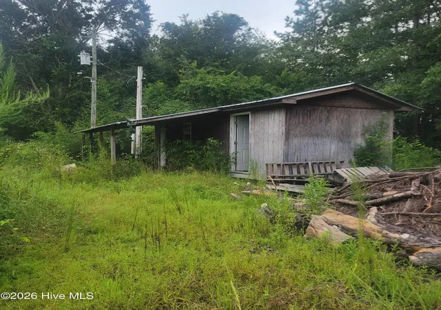 Homes for sale in Burgaw, NC | 6816 Nc Hwy 53 E, Burgaw, NC 28425 | MLS# 100573585
