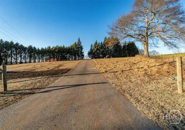 Homes for sale in Hull, GA | 284 Snow Farm Rd, Hull, GA 30646 | MLS# CL348491