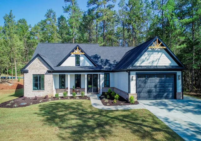Homes for sale in Mc Cormick, SC | 305 Wellington Ct, Mc Cormick, SC 29835 | MLS# 98254341