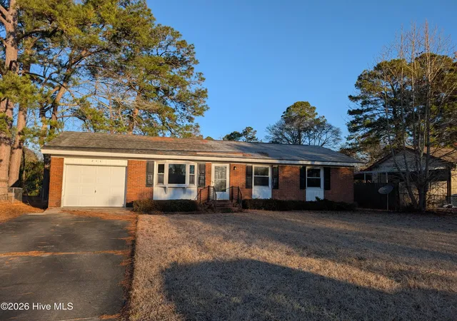 2nd image of 204 Shamrock Dr, Jacksonville, NC 28540 | MLS# 100548942