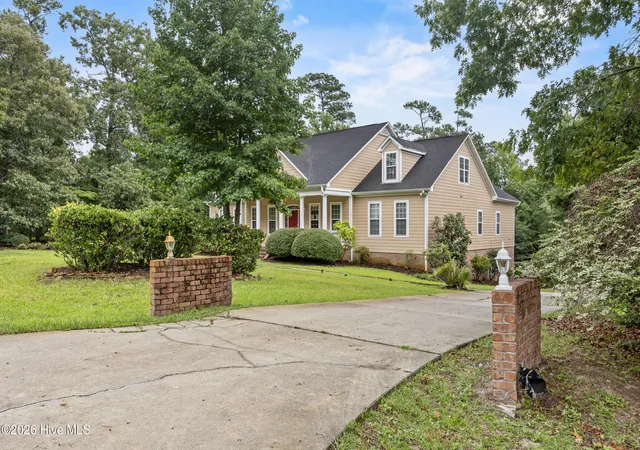 Photo 4 of Single family home for sale at 638 Ravenswood Rd, Hampstead, NC 28443 | MLS# 100591223 | Listing updated on 2026-09-03