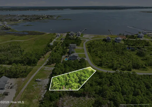 2nd image of 134 Westbay Cir, Harkers Island, NC 28531 | MLS# 100586494