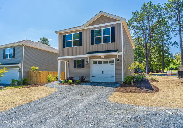 Photo 1 of Single family home for sale at 780 W Illinois Ave, Southern Pines, NC 28387 | MLS# 100594941 | Listing updated on 2026-08-18