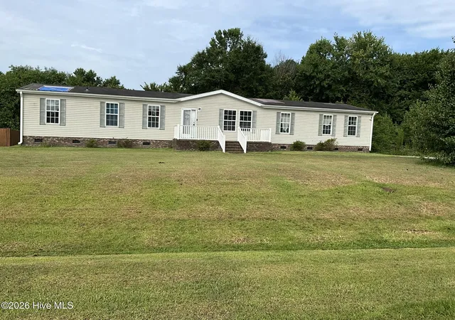 Manufactured home for sale at 102 Cypress Knee Dr, Richlands, NC 28574 | MLS# 100588363
