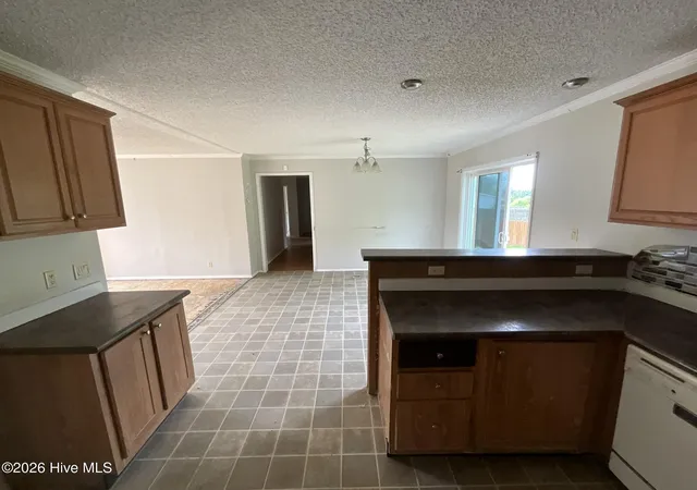 Photo 4 of Manufactured home for sale at 102 Cypress Knee Dr, Richlands, NC 28574 | MLS# 100588363 | Listing updated on 2026-09-15