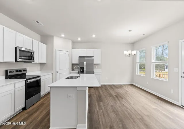 Photo 3 of Single family home for sale at 1108 Crows Nest Ct, New Bern, NC 28560 | MLS# 100572981 | Listing updated on 2026-09-20